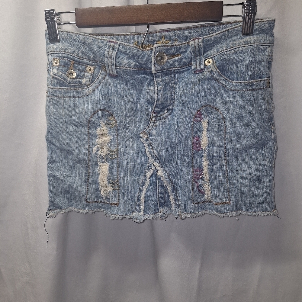 Arizona jean Co boho patch jean skirt size 3